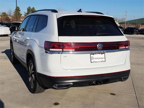2025 Volkswagen Atlas 2.0T SE w/Technology