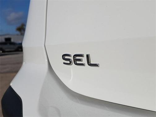 2025 Volkswagen Taos 1.5T SEL