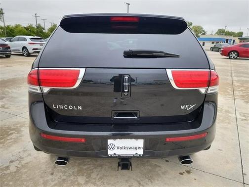 2014 Lincoln MKX Base
