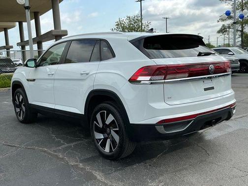 2025 Volkswagen Atlas Cross Sport 2.0T SE w/Technology