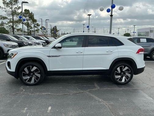 2025 Volkswagen Atlas Cross Sport 2.0T SE w/Technology