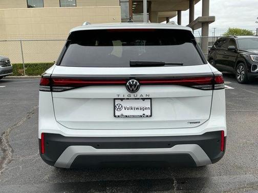 Pure White 2026 Volkswagen Tiguan 2.0T S