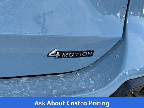Monterey Blue Pearl 2026 Volkswagen Tiguan 2.0T SE R-Line Black