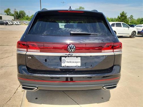 2024 Volkswagen Atlas 2.0T SE
