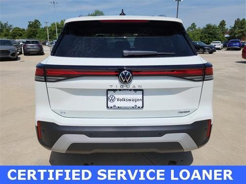 2025 Volkswagen Tiguan 2.0T SE