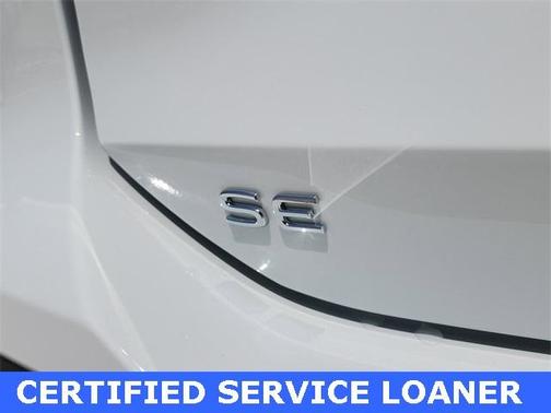 2025 Volkswagen Tiguan 2.0T SE