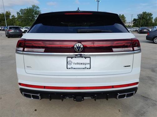 2025 Volkswagen Atlas Cross Sport 2.0T SEL Premium R-Line