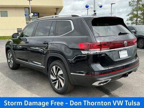 Deep Black Pearl Effect 2026 Volkswagen Atlas 2.0T SEL