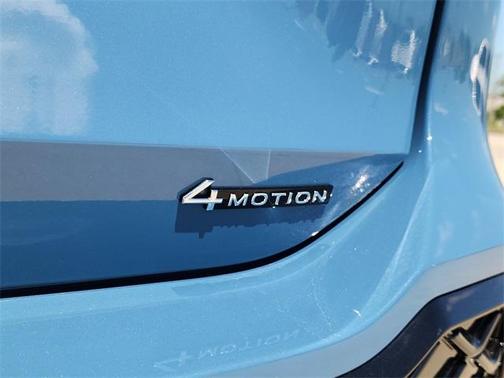 2025 Volkswagen Tiguan 2.0T SEL R-Line