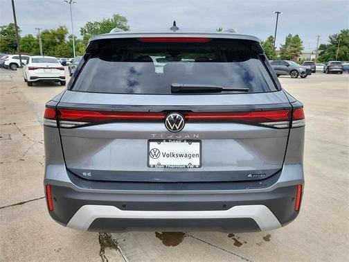 2025 Volkswagen Tiguan 2.0T SE