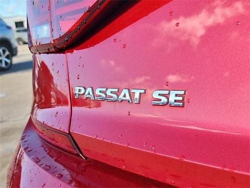 2017 Volkswagen Passat 1.8T SE w/Technology