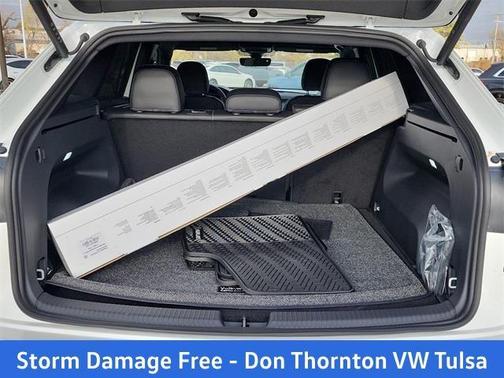 Opal White Pearl 2026 Volkswagen Atlas Cross Sport 2.0T SEL