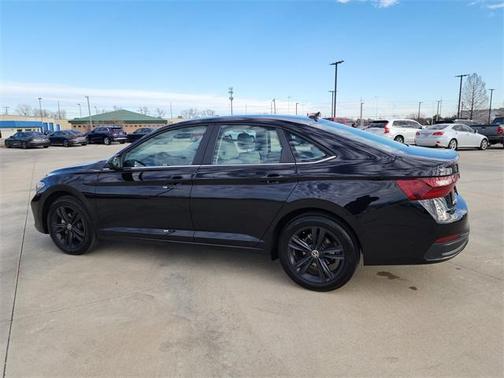 2023 Volkswagen Jetta 1.5T SE