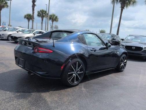 Deep Crystal Blue Mica 2026 Mazda MX-5 Miata GRAND TOURING