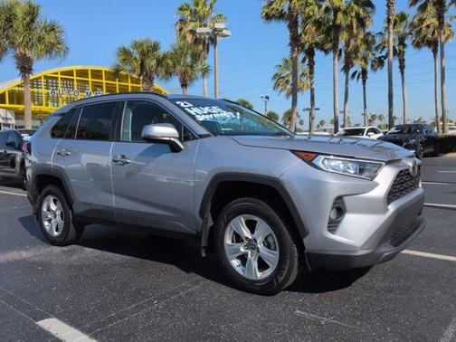 Silver Sky Metallic 2021 Toyota RAV4 XLE