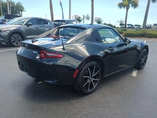 2025 Mazda MX-5 Miata RF Grand Touring