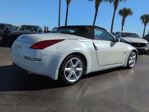 2005 Nissan 350Z Touring