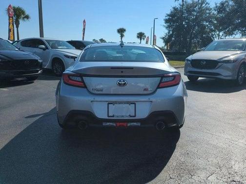 2025 Toyota GR86 Base