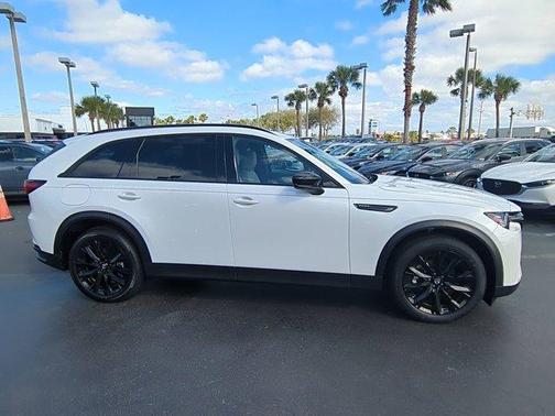 2025 Mazda CX-90 Premium