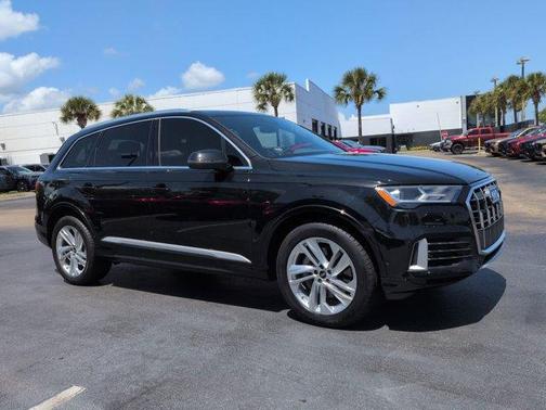 2022 Audi Q7 55 Premium Plus