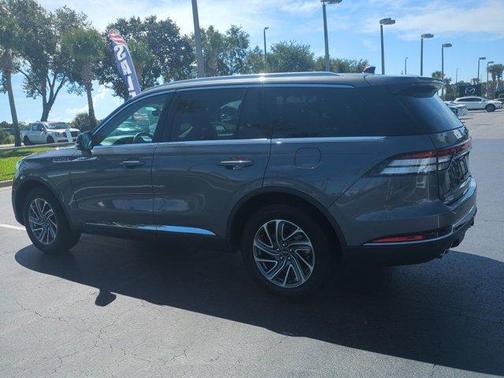 2023 Lincoln Aviator Standard AWD