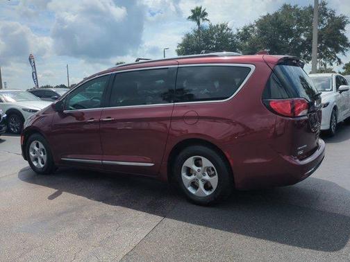2018 Chrysler Pacifica Hybrid Touring L