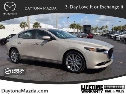 Platinum Quartz Metallic 2026 Mazda Mazda3 FWD w/Preferred Package