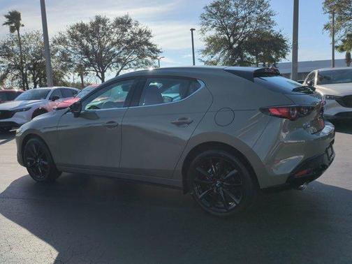 2025 Mazda Mazda3 2.5 Carbon Turbo