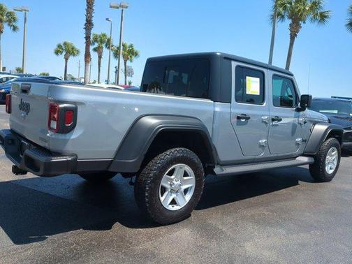 2020 Jeep Gladiator Sport