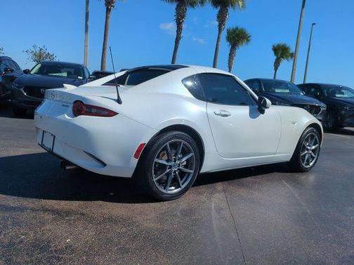 2022 Mazda MX-5 Miata RF Grand Touring