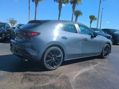 2024 Mazda Mazda3 2.5 S Carbon Edition