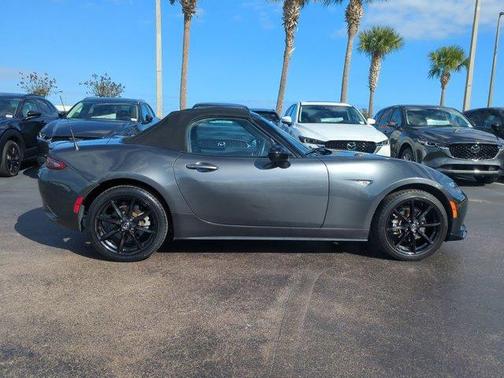 2021 Mazda MX-5 Miata Club