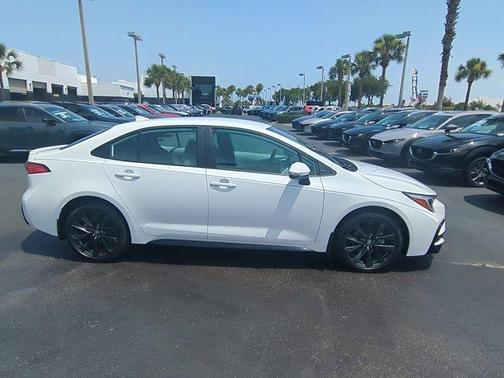 2025 Toyota Corolla SE