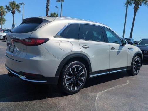 2025 Mazda CX-90 Premium Plus