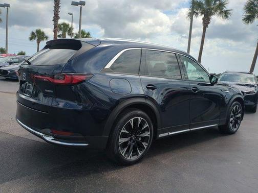 2024 Mazda CX-90 Premium