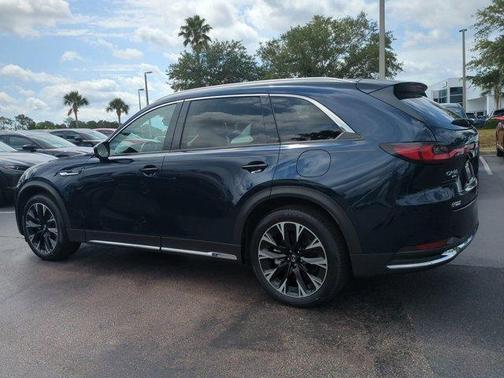 2024 Mazda CX-90 Premium