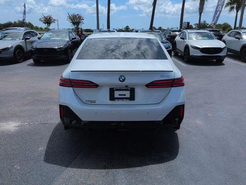 Mineral White Metallic 2024 BMW 530 i