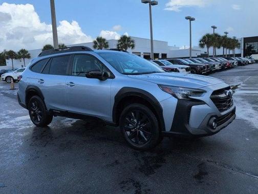 Ice Silver Metallic 2024 Subaru Outback Onyx Edition XT