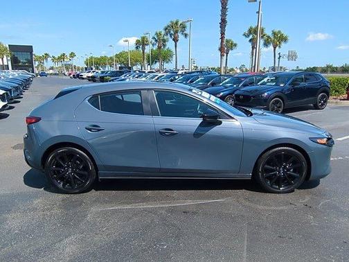 2025 Mazda Mazda3 Carbon Edition