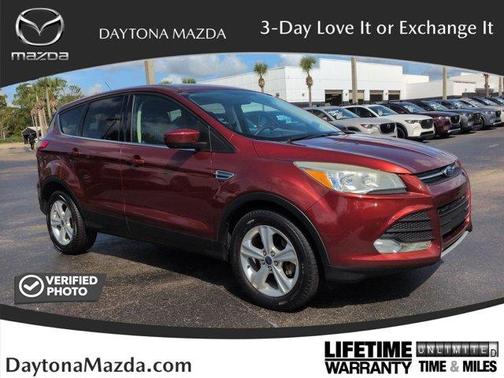 Ruby Red Metallic Tinted Clearcoat 2016 Ford Escape SE