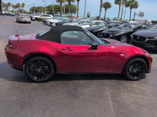 Soul Red Crystal Metallic 2026 Mazda MX-5 Miata Club