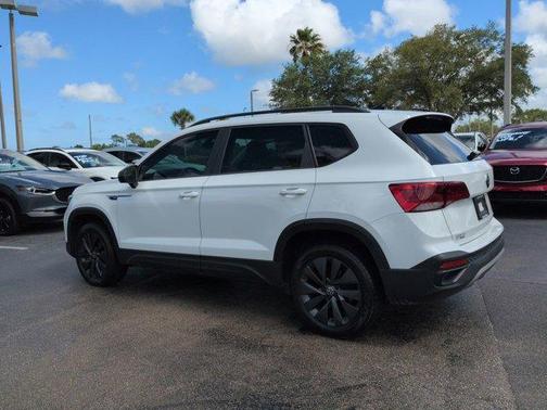 Pure White 2023 Volkswagen Taos 1.5T S