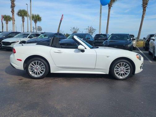 2018 FIAT 124 Spider Classica