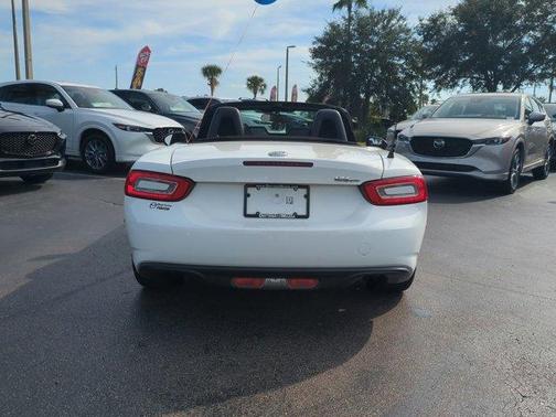 2018 FIAT 124 Spider Classica