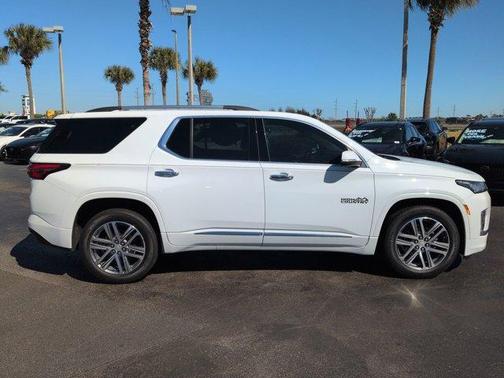 2023 Chevrolet Traverse High Country