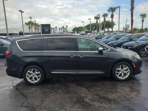 2020 Chrysler Pacifica Limited