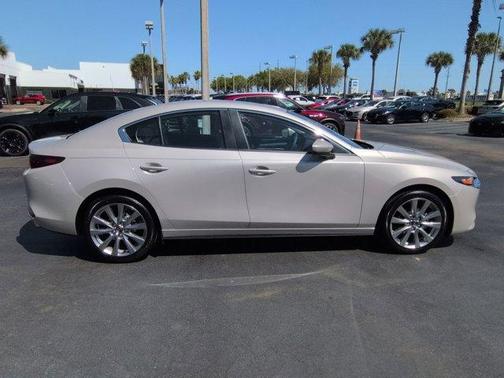 Platinum Quartz Metallic 2026 Mazda Mazda3 FWD w/Preferred Package