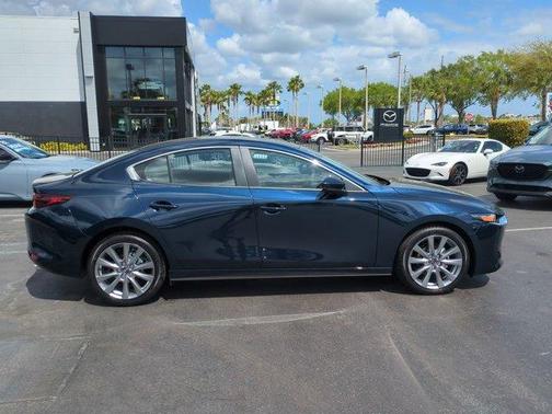 2025 Mazda Mazda3 FWD w/Preferred Package