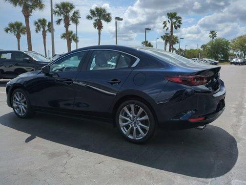 2025 Mazda Mazda3 FWD w/Preferred Package