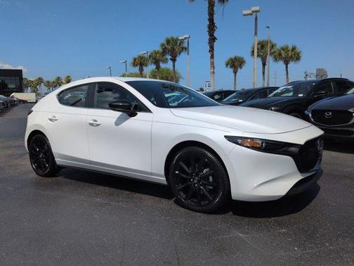 Snowflake White Pearl 2026 Mazda Mazda3 2.5 S Carbon Edition